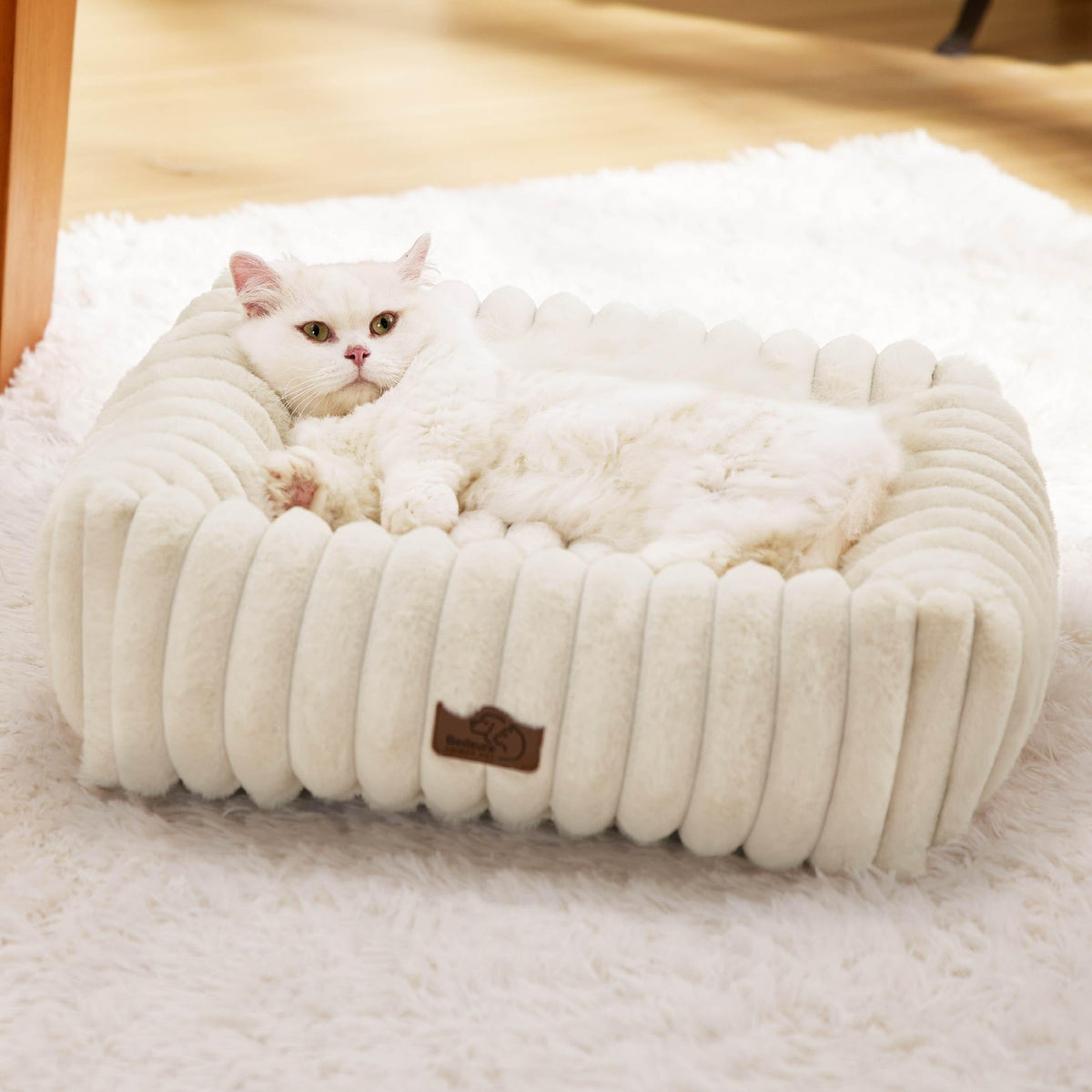 Bedsure ComfyFleece® Cute Dog Bed for Small Medium Dogs Washable,25in Cream