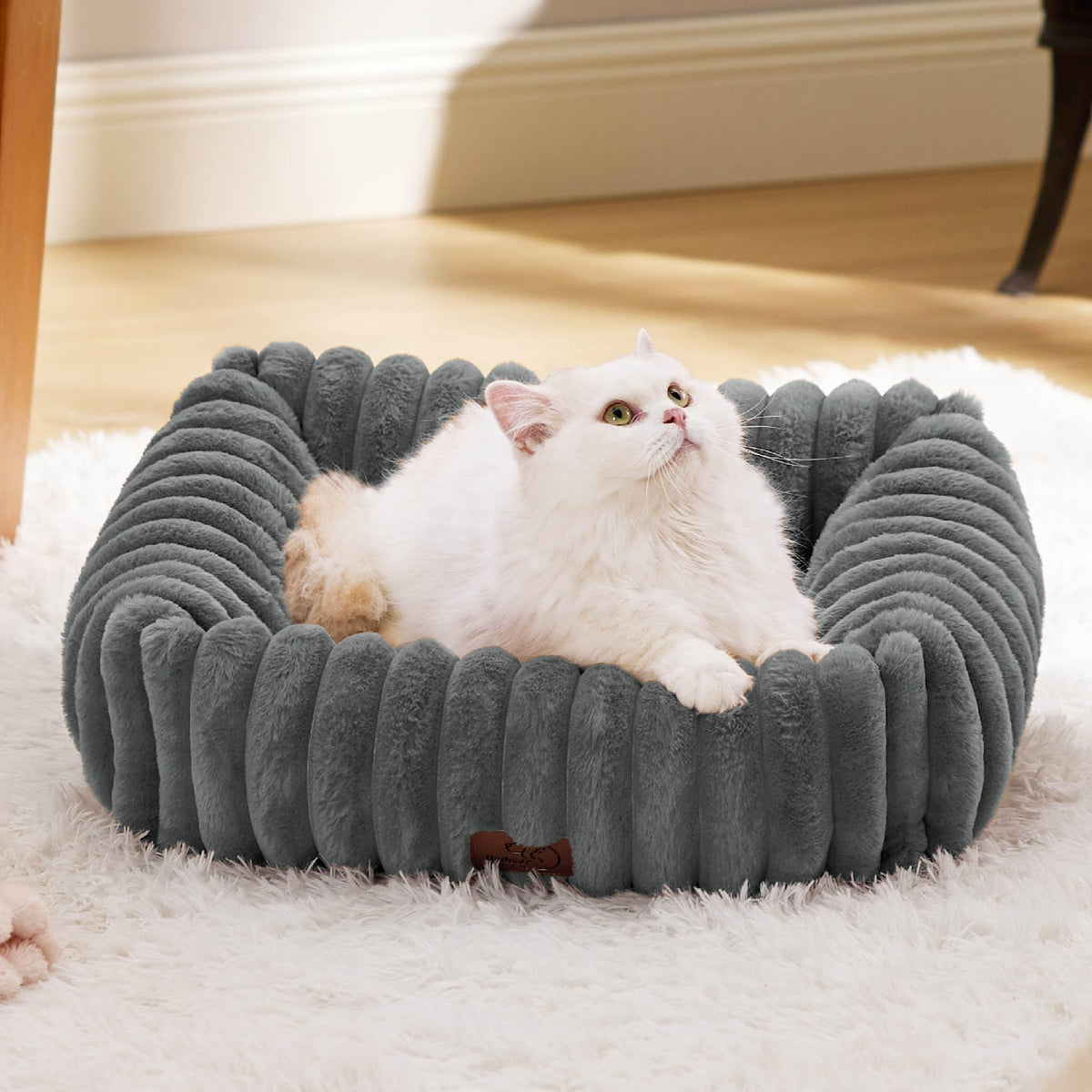 Bedsure ComfyFleece® Cute Dog Bed for Small Medium Dogs Washable,25in Cream
