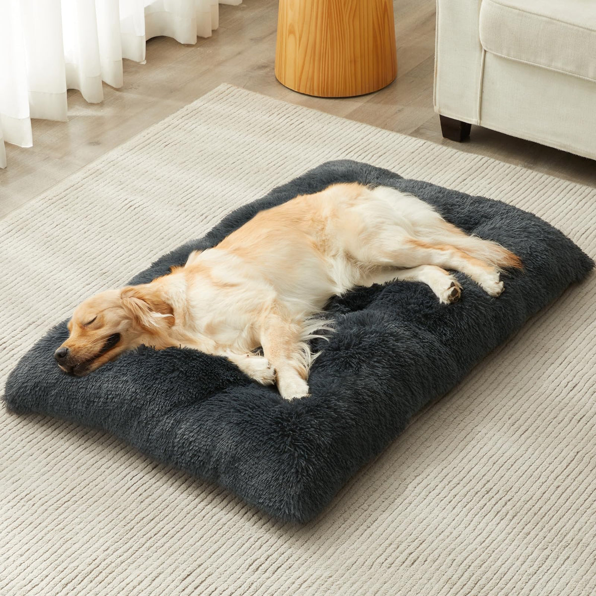 BFPETHOME Dog Beds for Large Dogs, Plush Dog Crate Bed Fluffy Cozy Kennel Pad for Sleeping &Ease Anxiety, Washable Pet Mats with Anti-Slip Bottom for Large Dogs, Grey